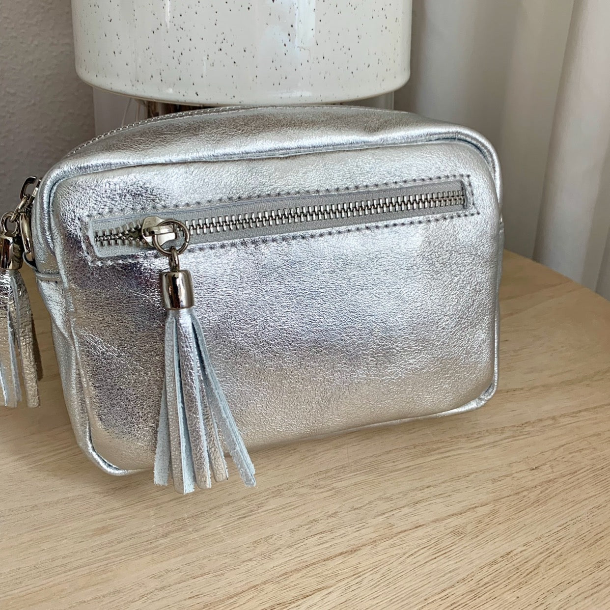 Lederen crossbodytas Zilver met 'tassel'