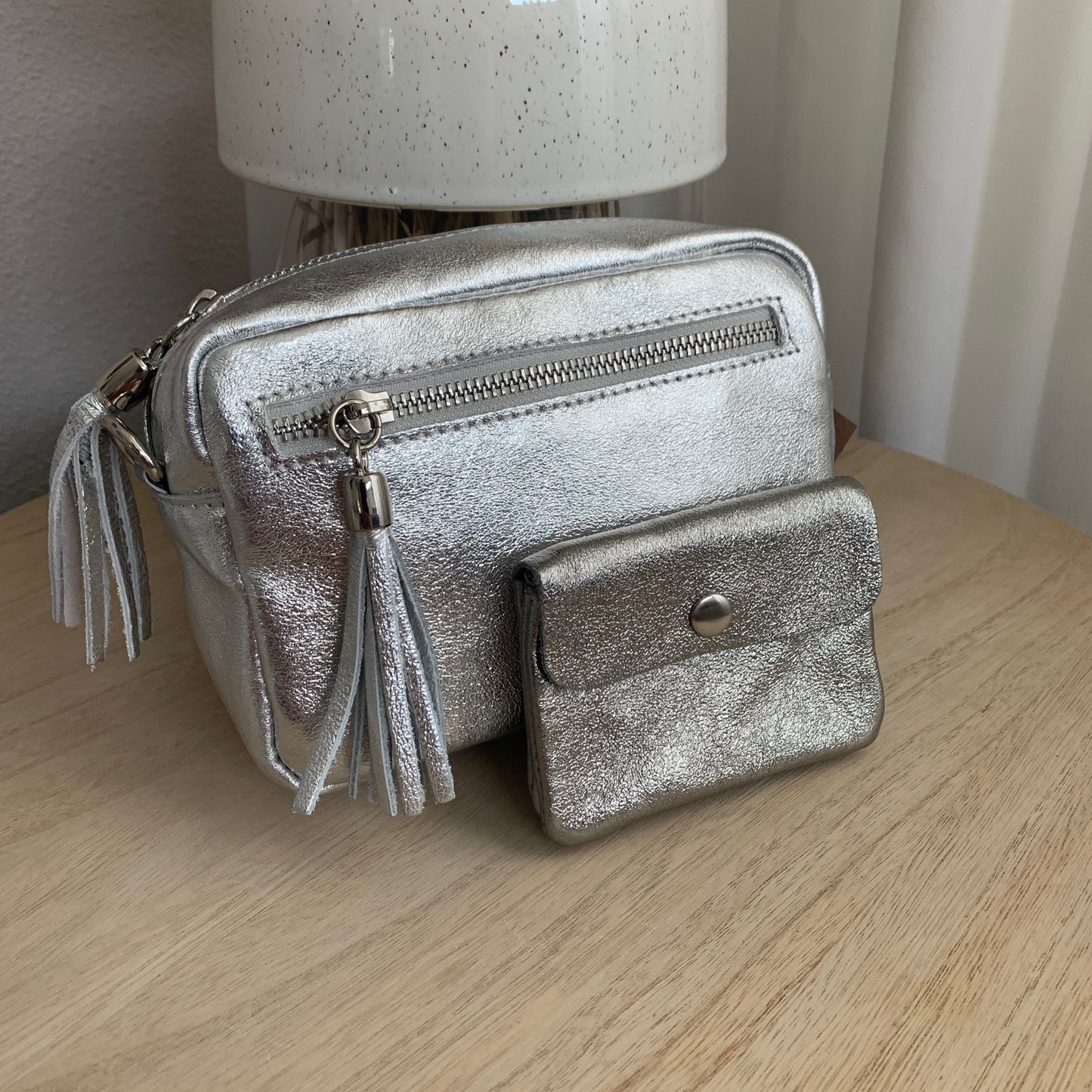 Lederen crossbodytas Zilver met 'tassel'